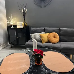 Mia House A 7 Minuti Dalla Metro Appartamento Pioltello